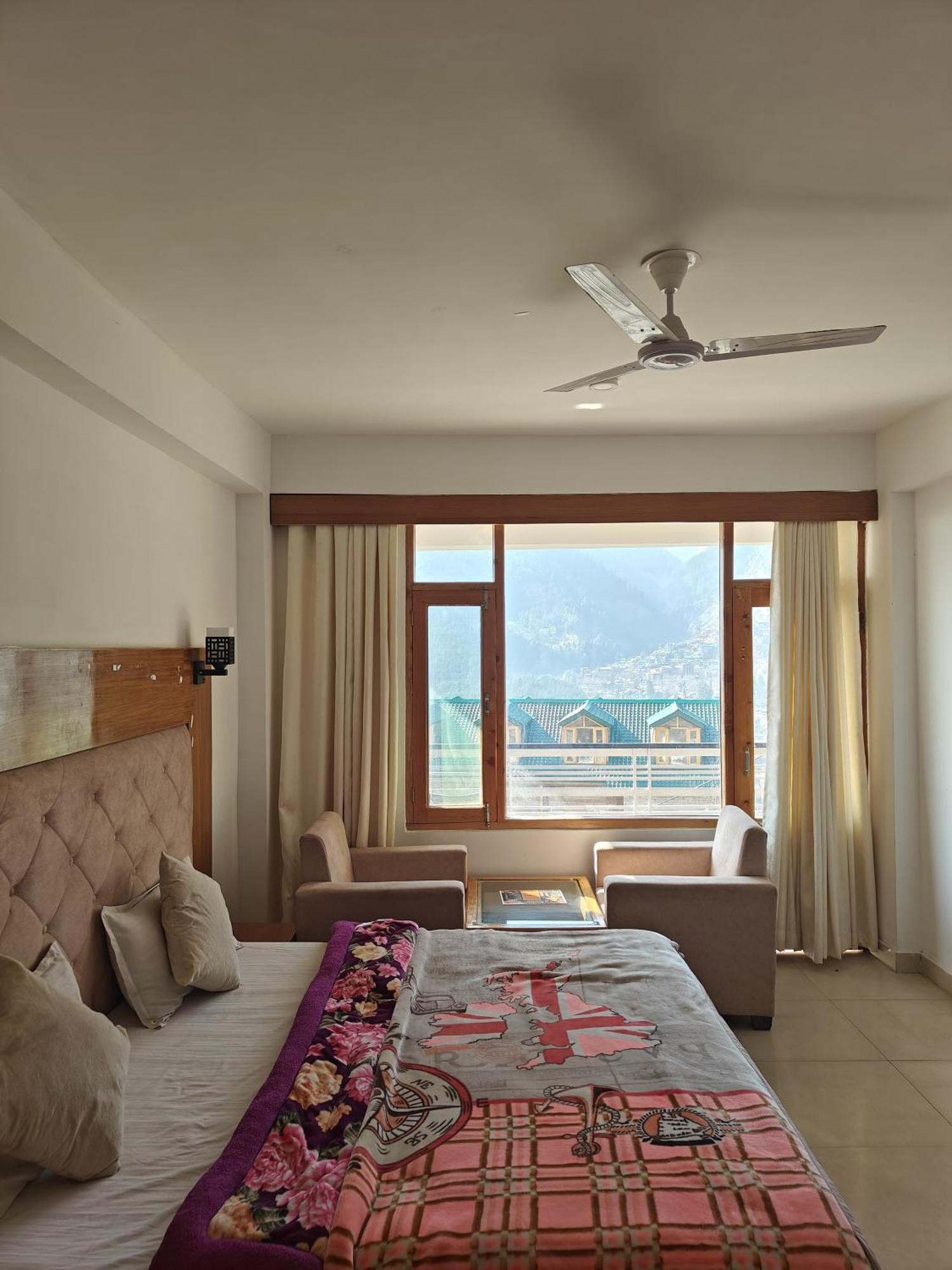 Santosh Cafe & Rooms Амритсар Экстерьер фото